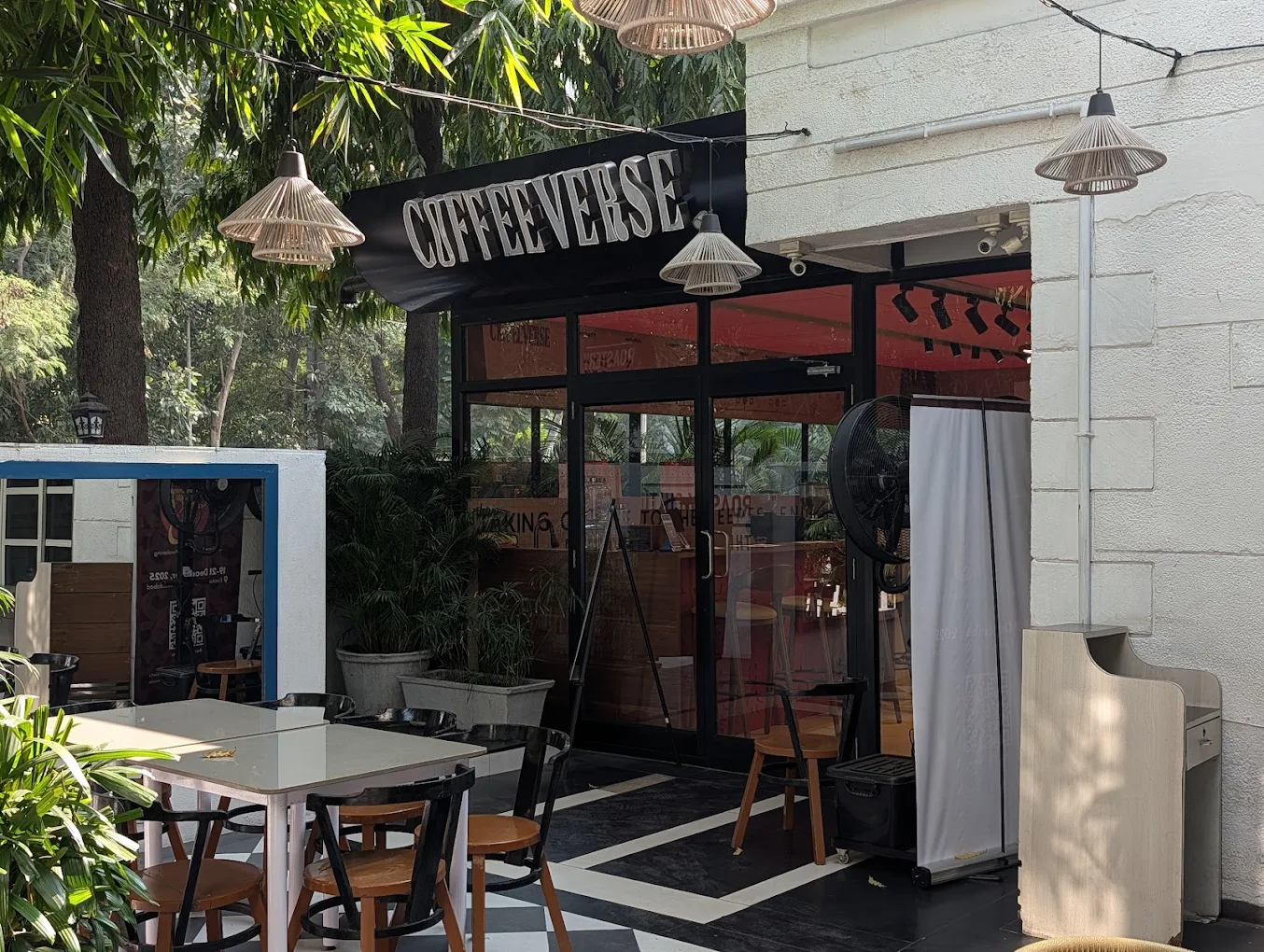 Coffeeverse Experience Center: The Slow Coffee Bar